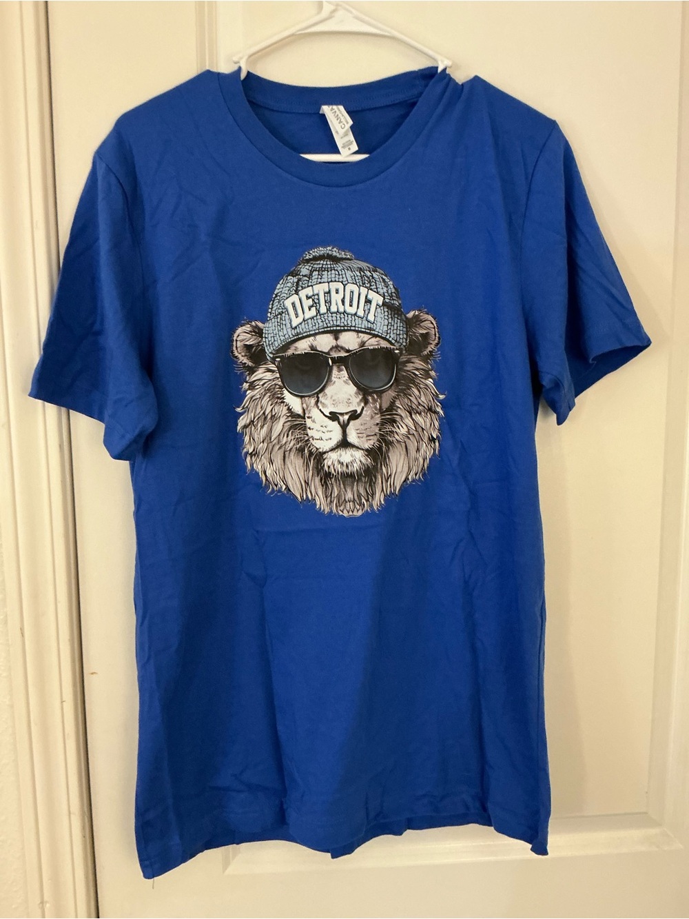 Detroit Lion Graphic T Shirt Screen Printed Bella Canvas Royal Blue Unisex M